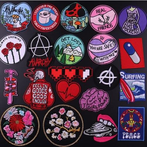 Flowers Patch Iron On Patches For Clothes Dog Animal Patch Embroidery Patches For Clothing Sticker On Clothes Badge Lips Patches