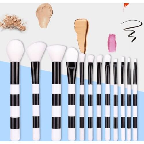 Makeup Brushes 12 Piece Makeup Brush Set for Foundation Powder Mineral Eye Shadow Face Make Up Brushes