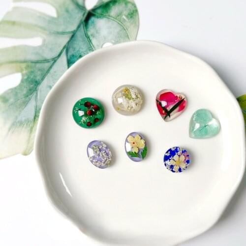 Handmade immortal flower real flower epoxy resin jewelry material earrings hairpin mobile phone shell patch DIY accessories