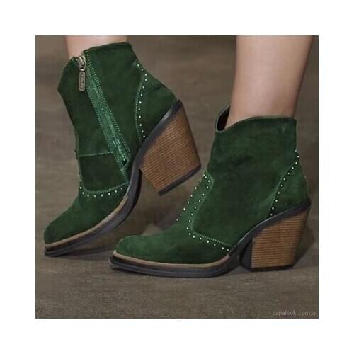 Retro Rivet Motorcycle Boots WoMen Leather Ankle Boots Nice Gothic Autumn Buckle Low Heel Side Zipper Short Boot Cowboy Shoes