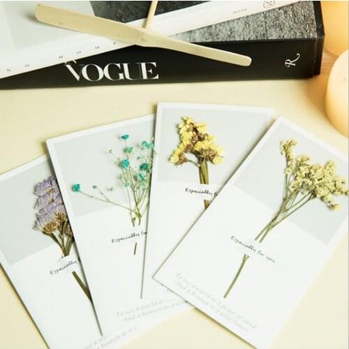 50PCS/PACK Fresh flowers dried flowers greeting card Gypsophila forget-me-not flower Christmas greeting card