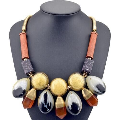 New Fashion Statement Resin Choker Necklace for Women Accessories Trendy Geometric Pendant Necklaces Party Jewelry Wholesale