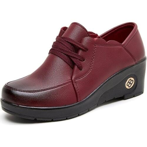 Mothers Walking Shoes Women Height Increasing Flats Lace Up Spring Fashion Casual Shoes Female Antiskid Daily PU Leather Shoes
