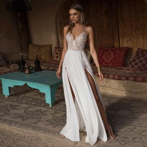 Booma Sexy V-Neck Beach Wedding Dresses Spaghetti Straps High Slit Chiffon Boho Bride Dresses Appliqued Backless Wedding Gowns