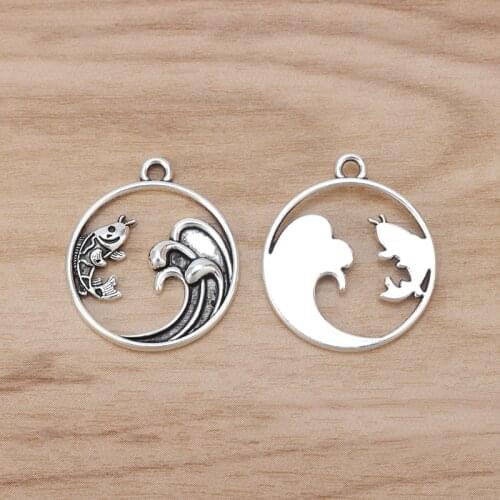 20 Pieces Tibetan Silver Fish & Ocean Wave Circle Round Charms Pendants Beads for DIY Necklace Bracelet Jewellery Making 22mm