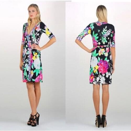 The new dress wrap dress in European and American fashion colour printing knitting slim dress