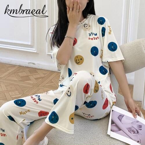 2021 Pajamas for Women Cartoon Smlie Print Summer Homewear Girls Sweat Cute Pajamas Loose Sleepwear T-Shirts and Shorts 2 Set