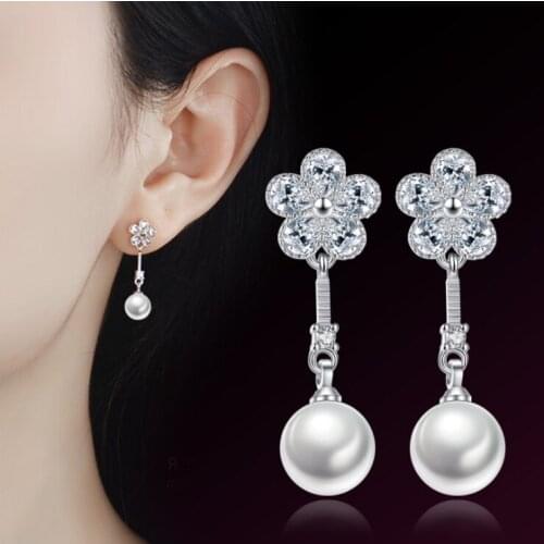 Flash Cubic Zirconia Plum Blossom Earrings for Women Girls Fashion Elegant 8mm Pearl Earrings Office Jewelry Shining