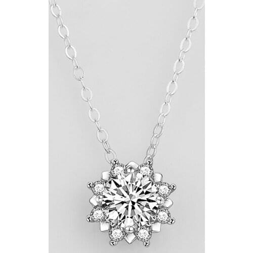 Designer original new inlaid carat diamond flower necklace pendant exquisite and elegant charm ladies party silver jewelry