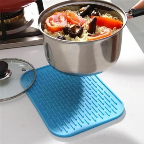 Heat Resistant Table Mat Silicone Table Placemat Non-slip Pot Pan Holder Pad Protector Kitchen Tool Heat Resistant Table Mat