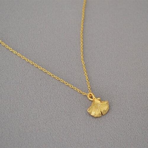Korean fashion simple brass exquisite small Gingko Leaf Pendant short necklace collar bone chain woman