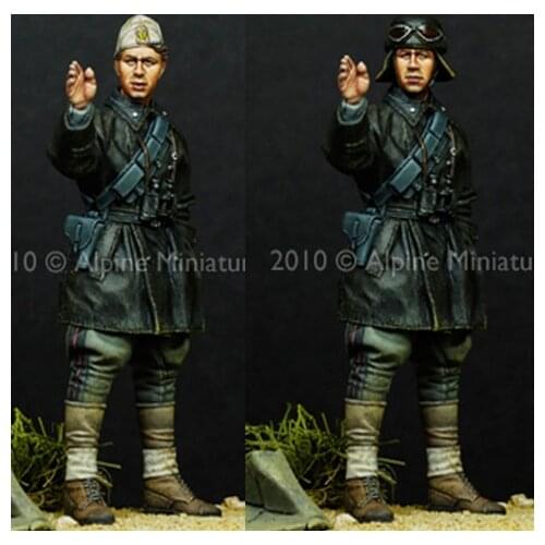 1/35 WW2 Italian AFV Crew with 2 different heads Resin kit soldiers GK Scene combination Uncoated No colour