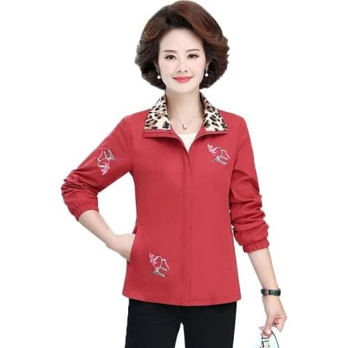 Middle-Aged Mothers Coat New Spring Autumn Women Outerwear Female Casual Short Zipper Windbreaker Jacket Women Plus Size 5XL
