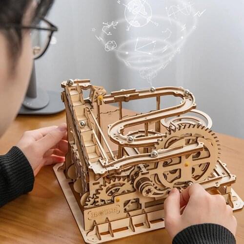 2021 Base Fortress Hub Ladder Wooden Handmade Three-dimensional Puzzle Creative Assembling Toy