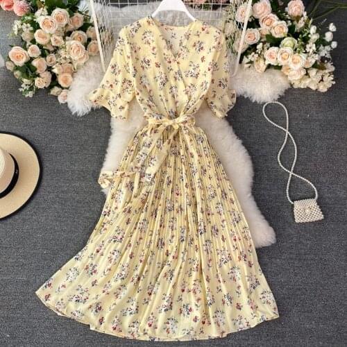 Summer New Sweet and Age-reducing V-neck Floral Chiffon Pleated Vestidos Womens Lace-up Waist Thin A-line Midi Dress GK659