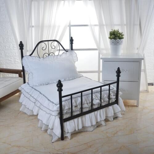 Luxury wrought iron pet bed art dog bed luxury kennel with bed and bedding