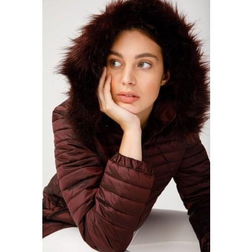 Desen Triko Women's Red Jackets