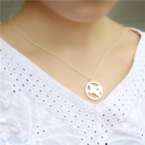 Popular in Europe and the United States, add a circle map of Texas USA with a heart necklace, as a gift for friends