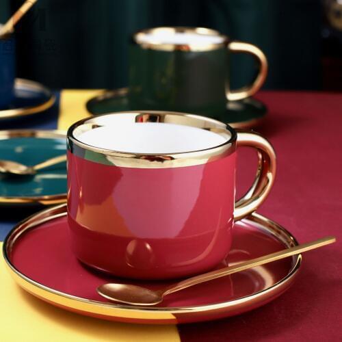 European Creative Luxury Mugs Coffee Cups Ceramic Large Coffee Cup and Saucer Mug Set Coffee Cup Travel Tazas De Cafe Home Bb50