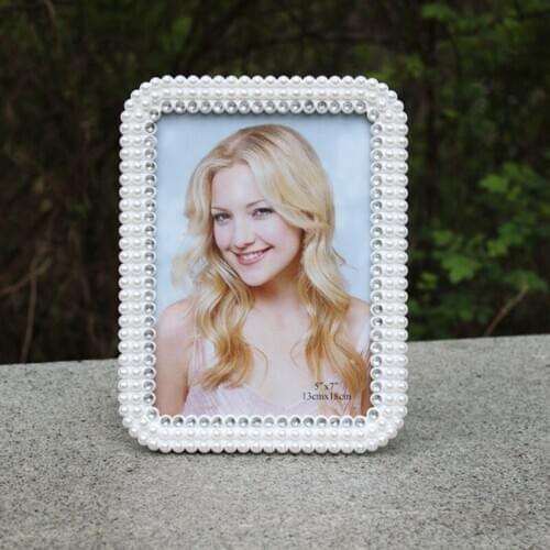 European Style Pearl Picture Frame Desktop Ornaments Resin Suede Backboard High Quality Photo Frame for Wedding Photo Holder