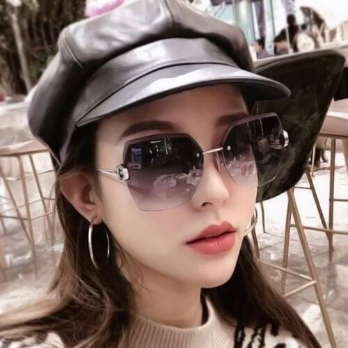 Luxury alloy Oversized Rimless Square Clear Lens Sunglasses Frame Male Sun Glasses Brand Designer Eyewear Shades for Women