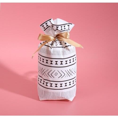 AQ 50pcs White Frosted Simple Style Black Line Geometry Dessert Candy Nougat Cookies Ribbon Drawstring Bag Party Gift Bundle Bag