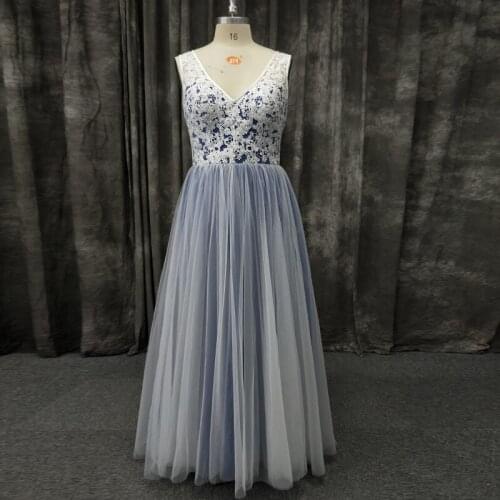 Real Photo Plus Size Prom Dress V Neck Sleeveless Lace Tulle Zipper up Evening Party Gown
