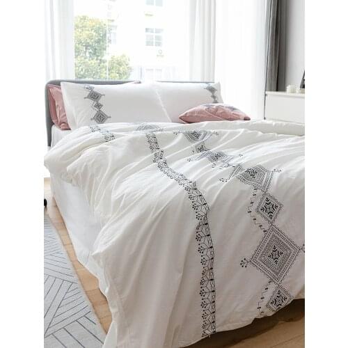 Ins Wind Bedding Set Washed Cotton Embroidery Quilt Cover Pure Cotton Soft and Comfortable Bed Sheet Pillowcase King Queen 4 PCS