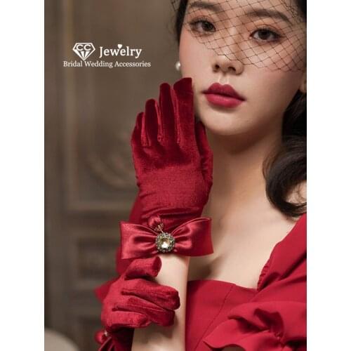 CC Vintage Gloves Wedding Accessories for Women Bridal Dress Engagement Jewelry Red Short Finger Gants Costume Prom Gift QS92