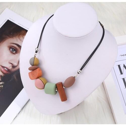 Fashion Korean Resin Geometric Round Necklaces Short Sweater Chain Necklace Ethnic Style Charm Jewelry
