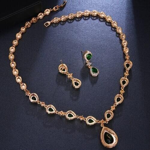 Bettyue New Arrival Elegant Green Color Cubic Zircon Earring And Necklace Women Noble Gold Color Jewelry Set Wedding Party Gift