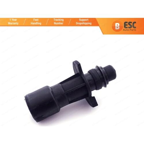 EHC653 Engine Oil Cooler Line Inlet Connector Hose Oil Cooler Pipe To Water Pump LR028136 for Land Rover Sport LR4 Range Rover
