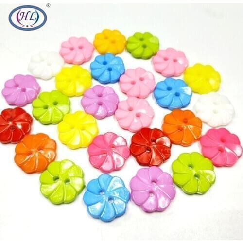 HL 30pcs/package 17MM Mixed Color 2 Holes Flower Plastic Buttons Childrens Apparel Sewing Accessories DIY Scrapbooking