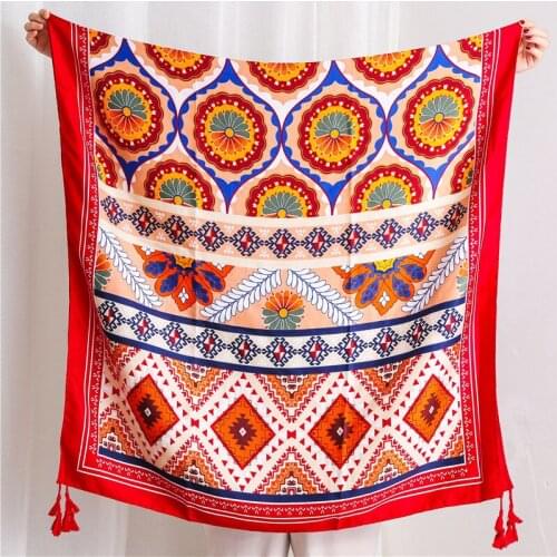 2019 Fashion Women Aztec Ethnic Scarf Luxury Brand Shawl Foulard Beach Scarf Tassel Cover-ups Wraps Geometric Tassel Hijab Snood