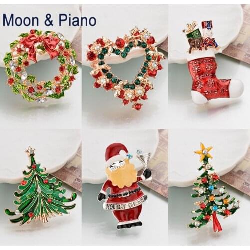 New Year Pins Women Brooches Delicate Painted Christmas Love Style Christmas Brooch Lovely Santa Claus Socks Trees Crystal Gifts