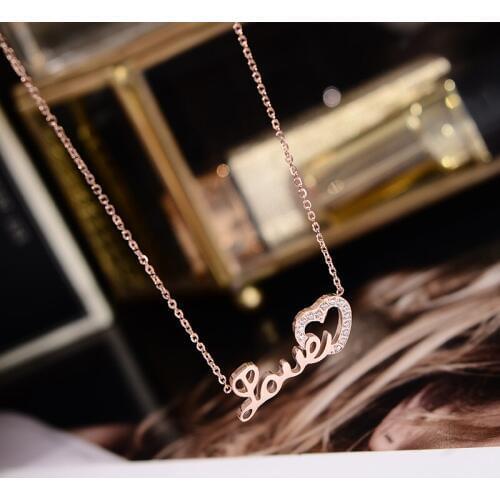 YUN RUO 2018 Rose Gold Color Chic Ins Style Fashion Love Letter Heart Pendant Necklace Titanium Steel Jewelry Woman Gift No Fade