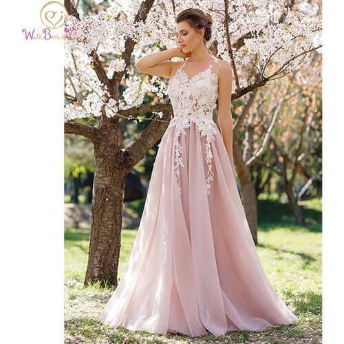 Light Pink Prom Dresses 2021 Elegant Lace Applique Tulle Long Evening Dress O Neck Sleeveless A Line Chic Party Walk Beside You