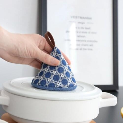 Japanese Denim Embroidery Kitchen Anti-Scalding Triangle Pot Handle Cap Heat Insulation Gloves Cute Cloth Pot Jacket