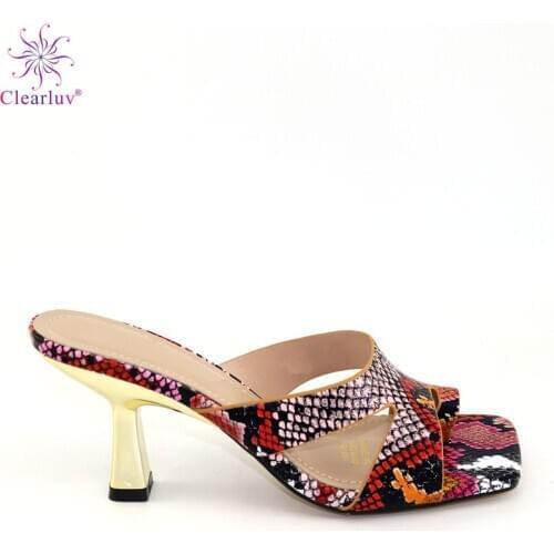 Latest Red Color Nigerian Women Sandals for Party Nigerian Women Wedding High Heels Women Lady Pumps Wedding Shoes