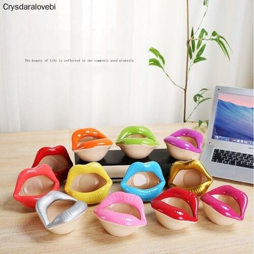 Sexy Red Lip Ceramic Ashtray Cute Lovely Ashtray Fashion Gift Portable Cigarette Accessories Cigarette Cylinder for Use In Car