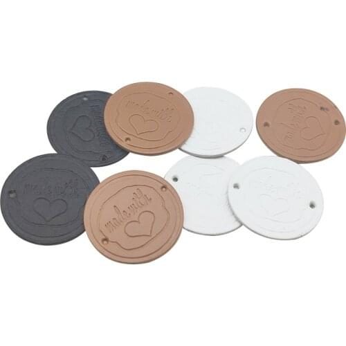 25Mm Hand Made With Love Round Pu Leather Labels For Gift Handmade Sewing Tags With Love Heart Clothing Hand Made Leather Label