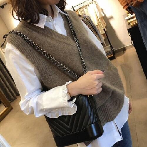 College STYLE Cashmere Vest Female V-collar Korean Version of The Hundred Open Fork Chicken Heart Collar Vest Bottom Wool Vest