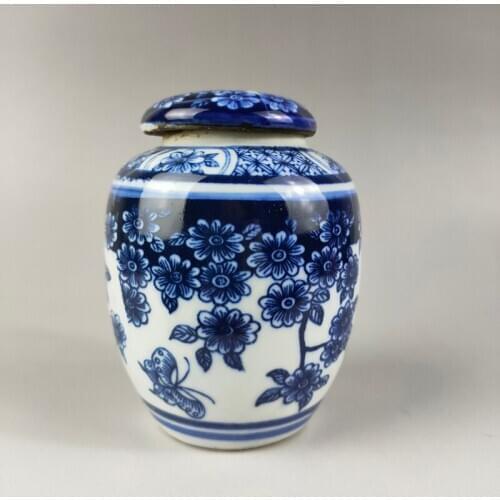Exquisite Collection Home Decoration Chinese Classical Handmade Blue and White Porcelain Flower Designs Jar / Pot