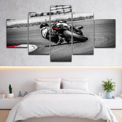 Modular No Frame 5 Pcs Hitting The Apex Motorcycle Track Canvas Painting Wall Art HD Print Poster Picture Living Room Home Decor