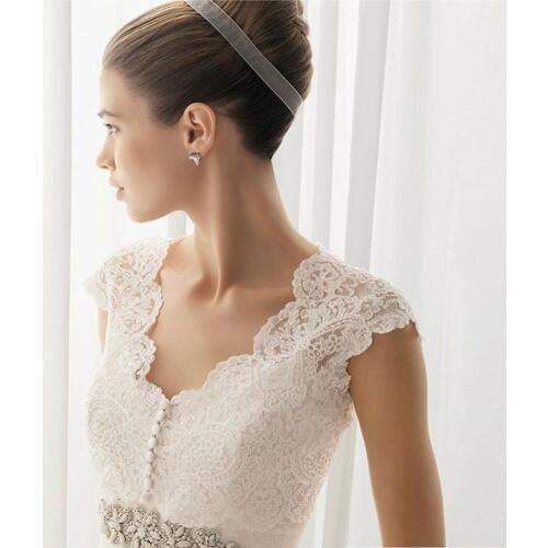Wedding Bolero V neck Lace Bridal Wraps for Wedding Party Prom Cheap Ivory Sleeveless Bride Jacket Bolero Shrug