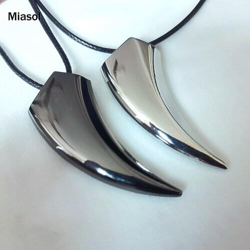 Exquisite Simple Necklace Men Women Unique Gift For Couples And Friends With Smooth Metal Surfaces Leather Strap A Pair Pendant