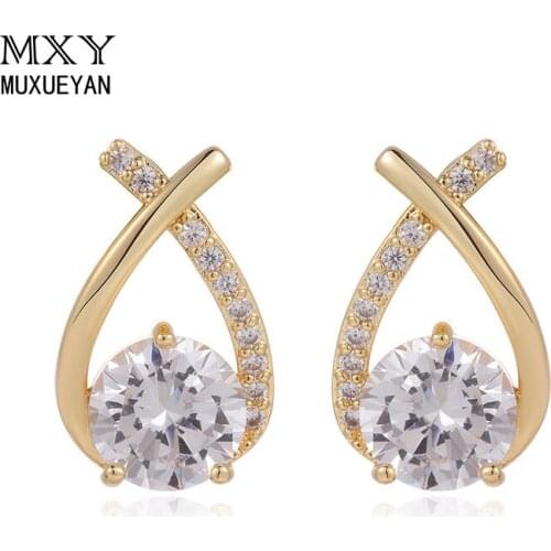 MUXUEYAN Stud Earrings