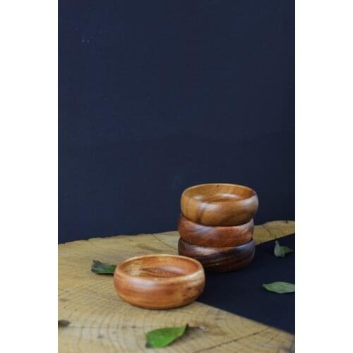 Elegant and Modern Bowls Made of Acacia Wood for 4 Snacks Kitchen-Tableware-Presentation