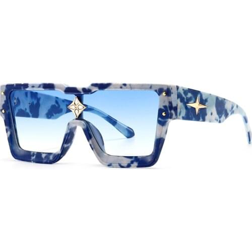 Classic Luxury Brand Designer Square Sunglasses Men Women Fashion Vintage Big Frame Rivet Travel Driving Sun Glasses For Male