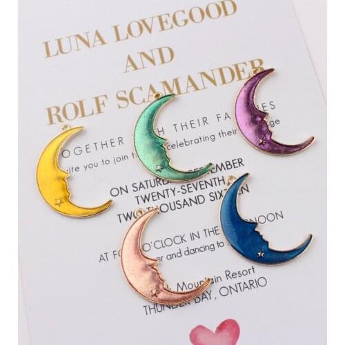 Daisies 10pcs/lot 19*32mm Fashion Bracelet Charms Gold Oil Drop Charm Moon Smile Fit Bracelet DIY Fashion Jewelry Accessories